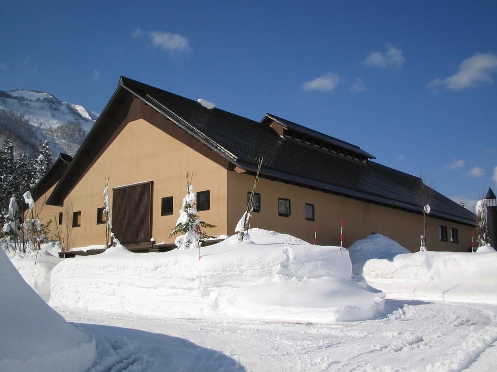 Toyota Shirakawa-Go Eco-Institute Hotel Buitenkant foto